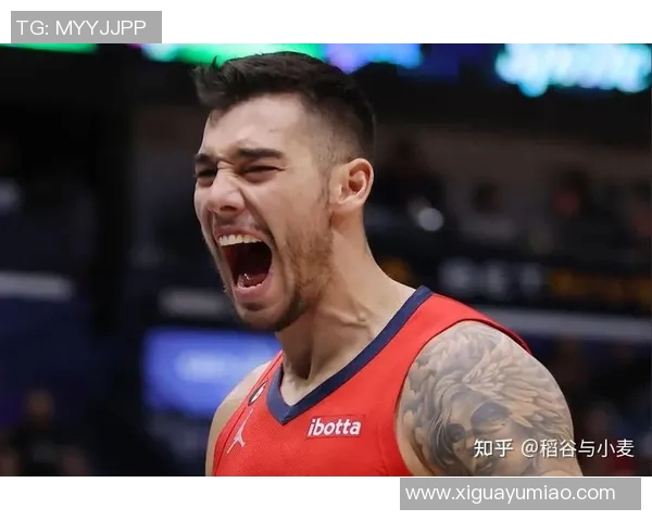 重庆羽毛球队在欧锦赛积分榜上以77分稳居第一名展现强劲实力